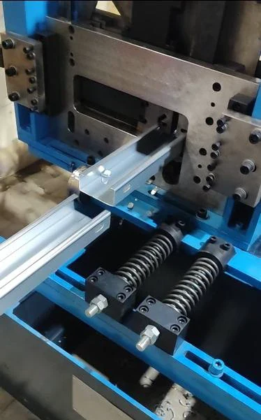 Automated profile equipment